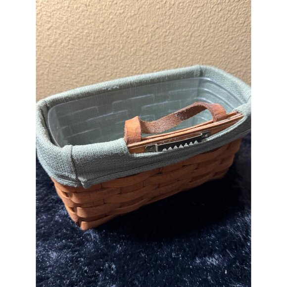 Longaberger Handwoven Basket With Fabric Liner & Plastic Insert Leather Handle - Picture 5 of 9